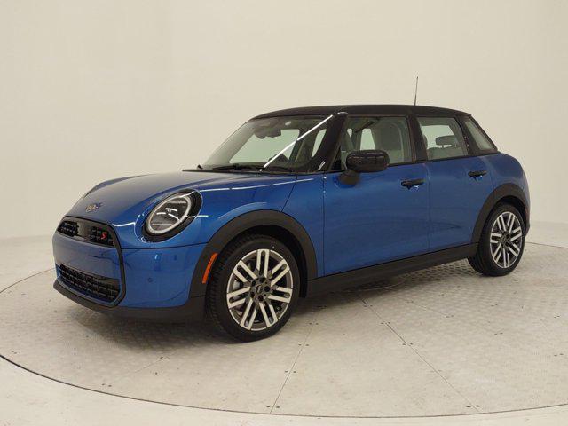 new 2025 MINI Hardtop car, priced at $36,980