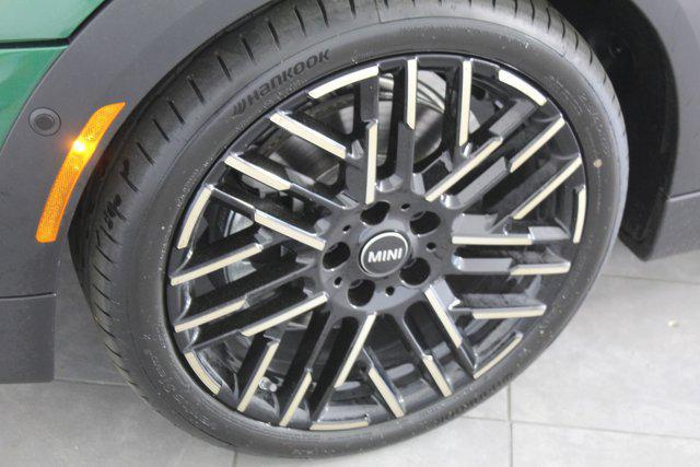 new 2025 MINI Hardtop car, priced at $38,285