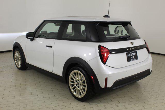 new 2025 MINI Hardtop car, priced at $32,345