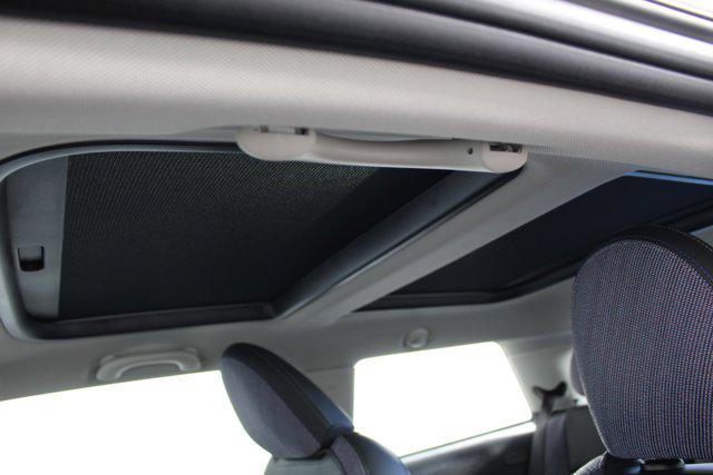 new 2025 MINI Hardtop car, priced at $38,025