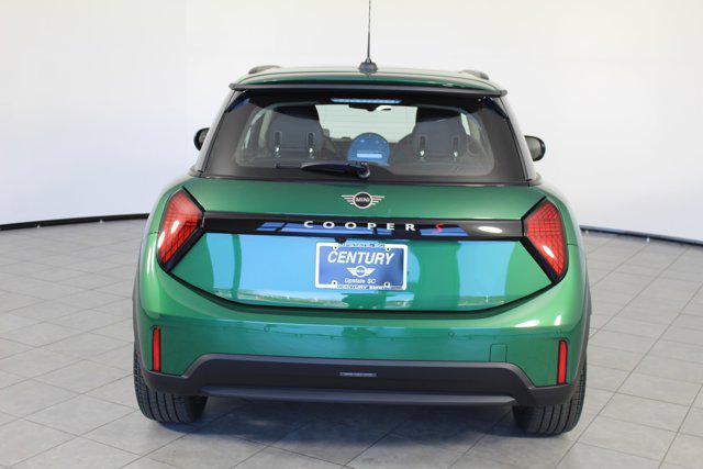 new 2025 MINI Hardtop car, priced at $38,025
