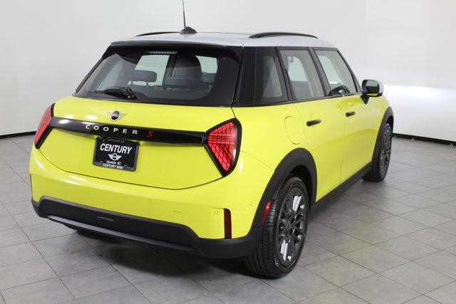 new 2025 MINI Hardtop car, priced at $38,630