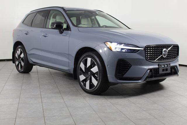 used 2024 Volvo XC60 Recharge Plug-In Hybrid car, priced at $45,398