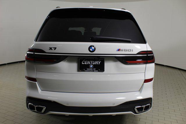 new 2025 BMW X7 car, priced at $114,520