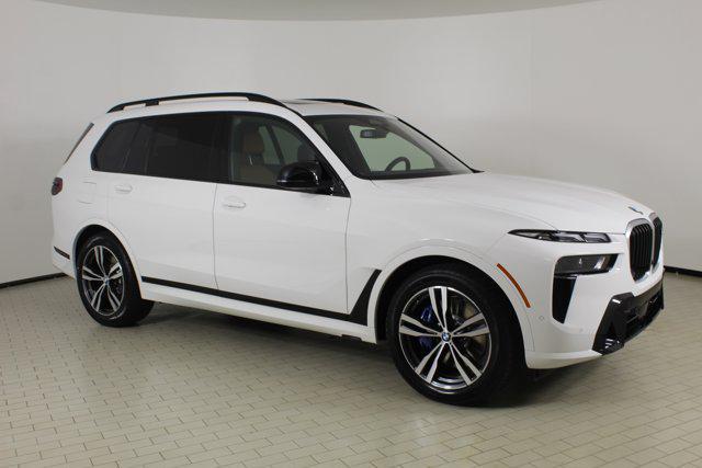 new 2025 BMW X7 car, priced at $114,520