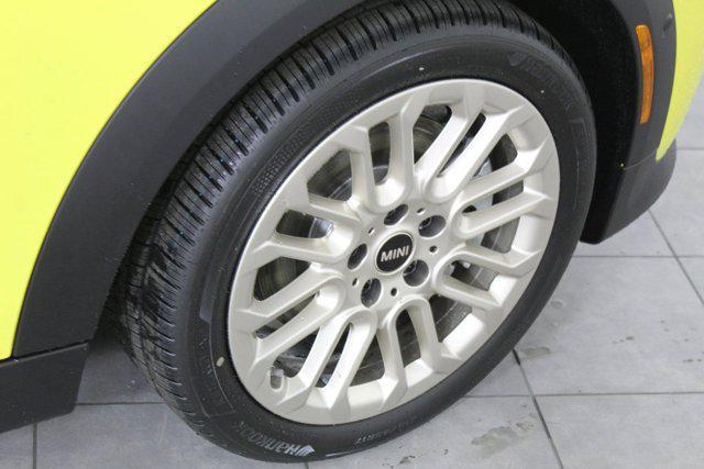 new 2025 MINI Hardtop car, priced at $37,600