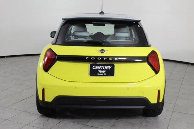 new 2025 MINI Hardtop car, priced at $37,600