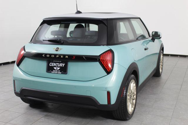 new 2025 MINI Hardtop car, priced at $37,380