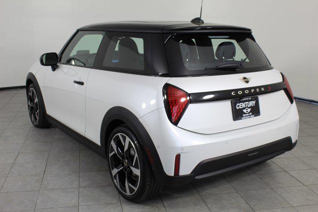 new 2025 MINI Hardtop car, priced at $38,775