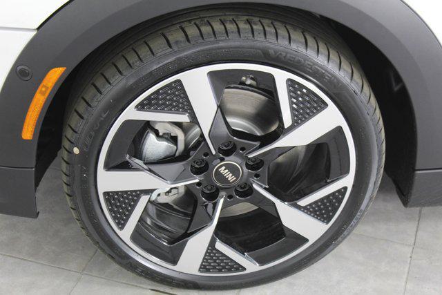 new 2025 MINI Hardtop car, priced at $38,775