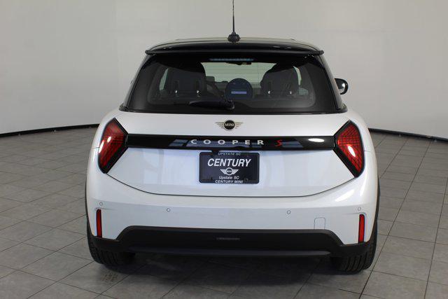 new 2025 MINI Hardtop car, priced at $38,775
