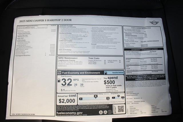 new 2025 MINI Hardtop car, priced at $35,595