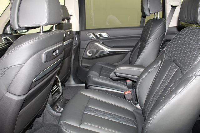 new 2025 BMW X7 car, priced at $102,660
