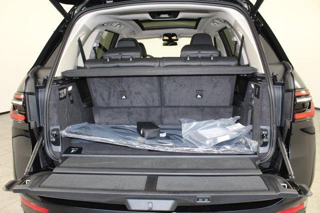 new 2025 BMW X7 car, priced at $102,660