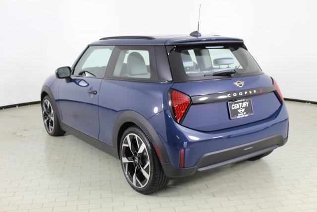 new 2025 MINI Hardtop car, priced at $38,265