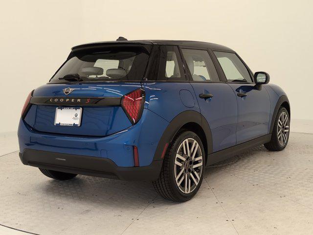 new 2025 MINI Hardtop car, priced at $36,980