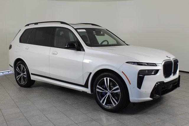 new 2025 BMW X7 car, priced at $117,305