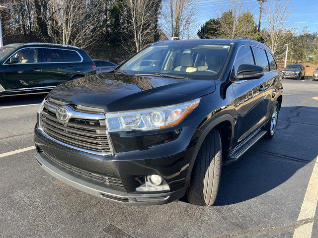 used 2014 Toyota Highlander car, priced at $15,398