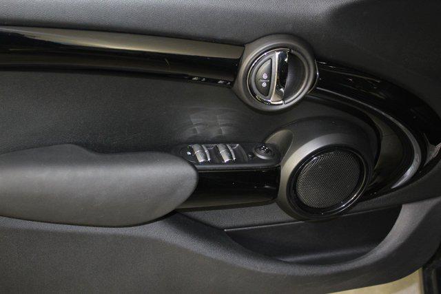 used 2018 MINI Hardtop car, priced at $17,398