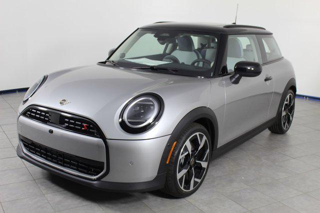 new 2025 MINI Hardtop car, priced at $38,525