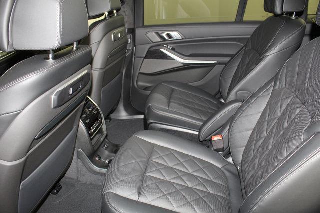 new 2025 BMW X7 car, priced at $97,210
