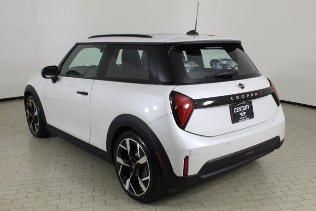 new 2025 MINI Hardtop car, priced at $37,345