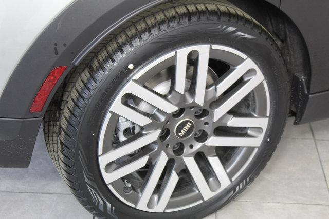 new 2025 MINI Hardtop car, priced at $39,440