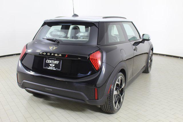 new 2025 MINI Hardtop car, priced at $34,600