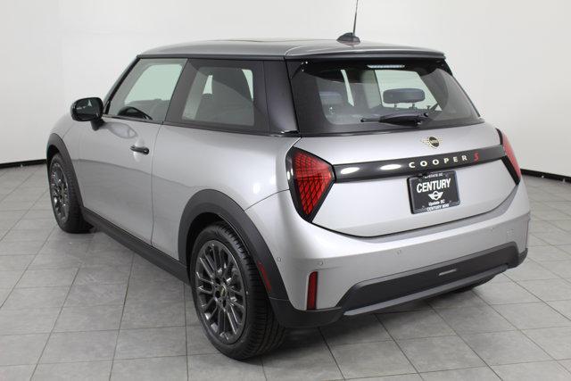 new 2025 MINI Hardtop car, priced at $38,480