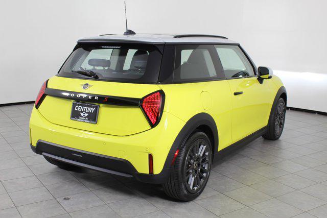 new 2025 MINI Hardtop car, priced at $38,025