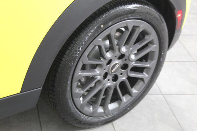 new 2025 MINI Hardtop car, priced at $38,025