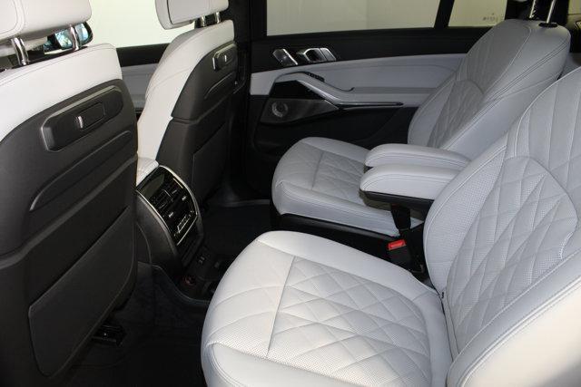 new 2026 BMW X7 car, priced at $103,665