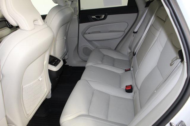 used 2022 Volvo XC60 car, priced at $27,897