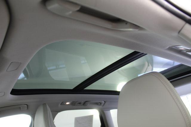 used 2022 Volvo XC60 car, priced at $27,897