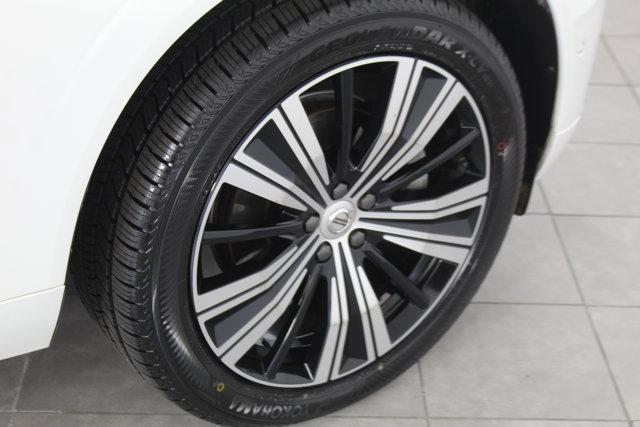 used 2022 Volvo XC60 car, priced at $27,897