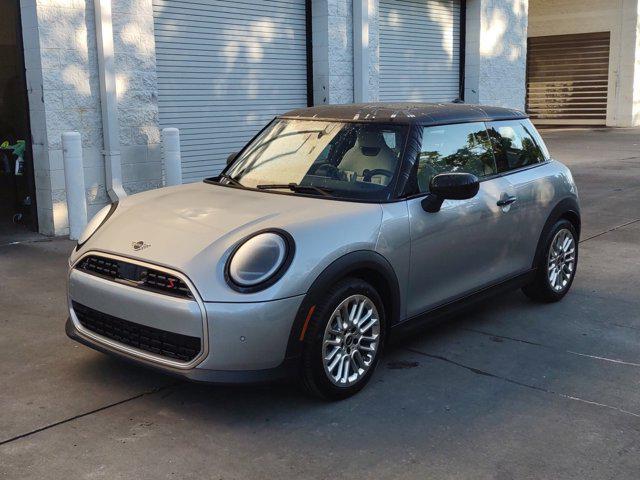 new 2025 MINI Hardtop car, priced at $35,595