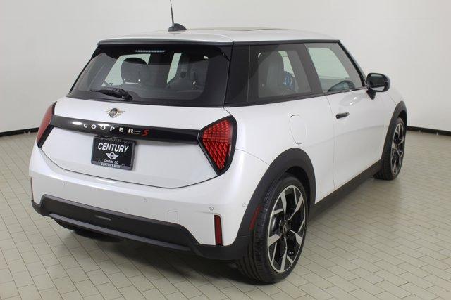 new 2025 MINI Hardtop car, priced at $35,595