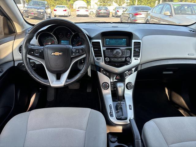 used 2014 Chevrolet Cruze car, priced at $8,495