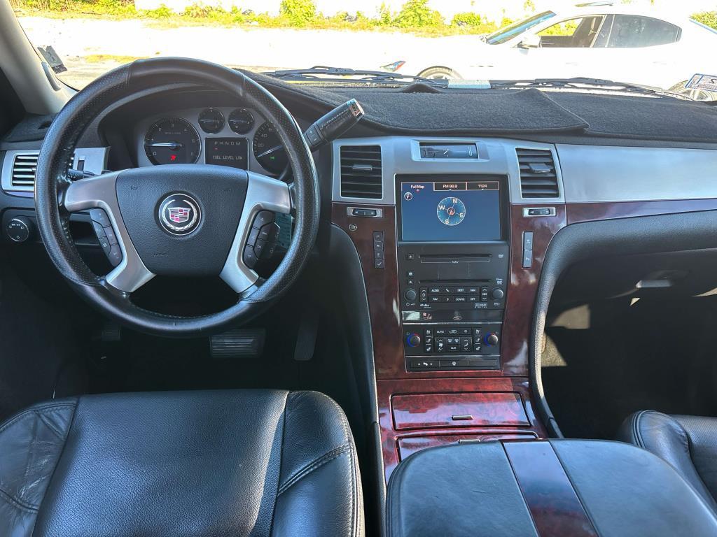 used 2008 Cadillac Escalade car, priced at $10,995