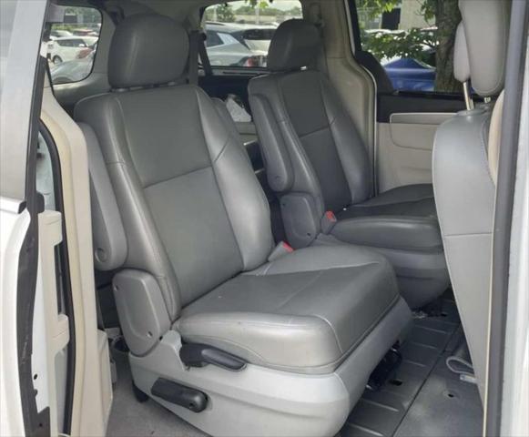 used 2014 Volkswagen Routan car, priced at $10,995