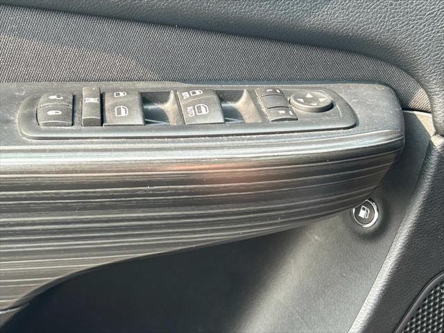 used 2016 Jeep Cherokee car, priced at $12,995