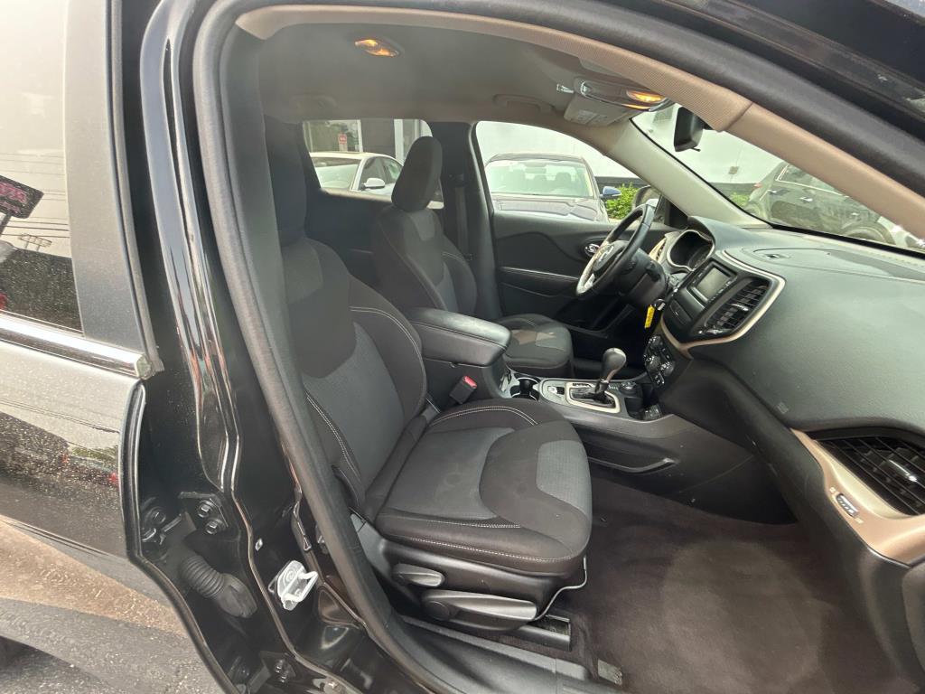 used 2016 Jeep Cherokee car, priced at $11,888