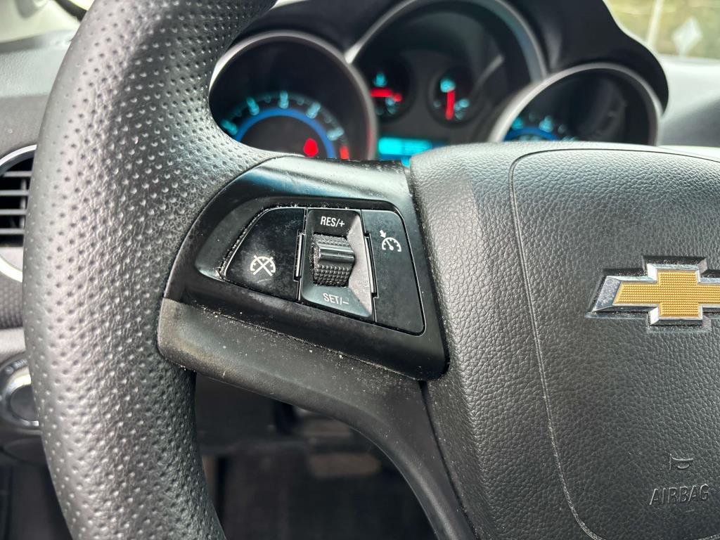used 2015 Chevrolet Cruze car, priced at $8,850