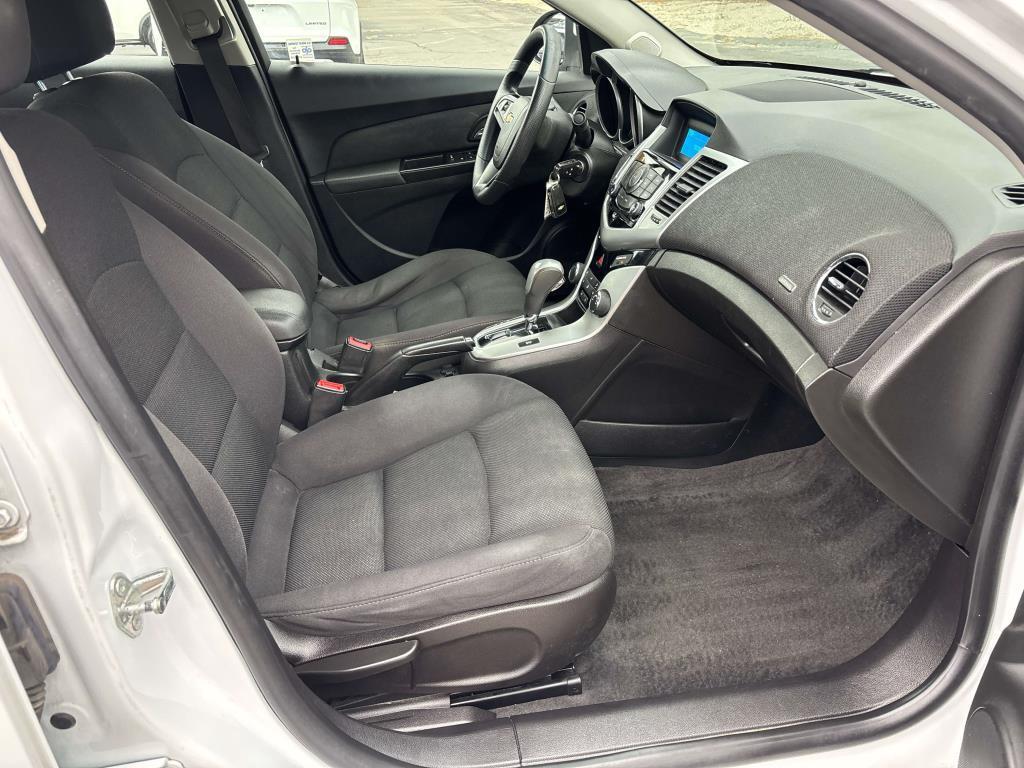 used 2015 Chevrolet Cruze car, priced at $8,850