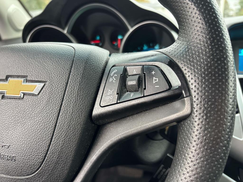 used 2015 Chevrolet Cruze car, priced at $8,850