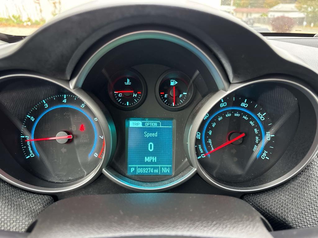 used 2015 Chevrolet Cruze car, priced at $8,850