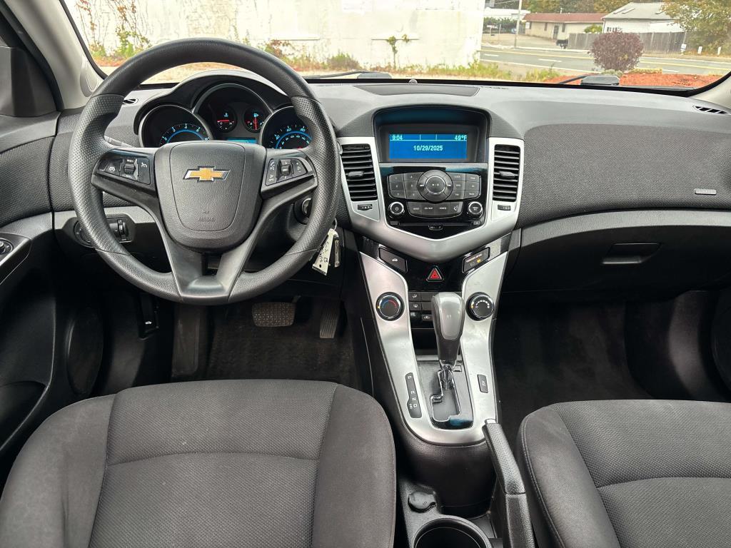 used 2015 Chevrolet Cruze car, priced at $8,850