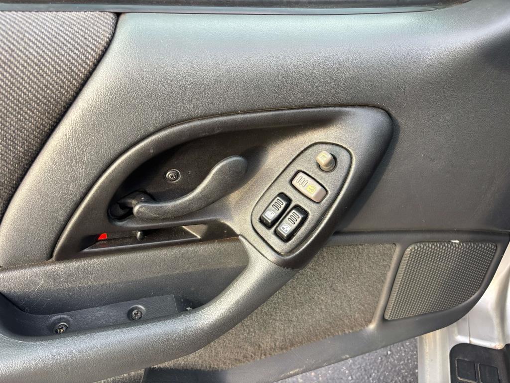 used 1993 Chevrolet Camaro car, priced at $8,995