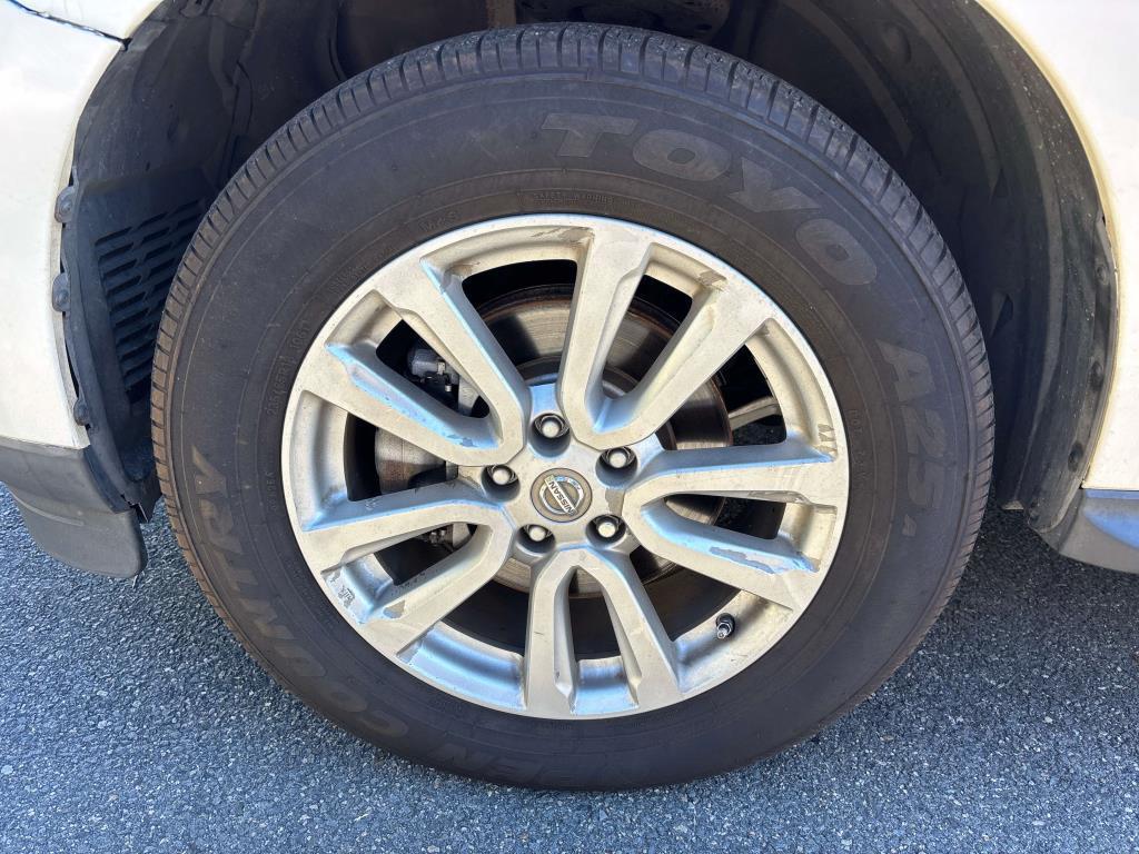 used 2015 Nissan Pathfinder car, priced at $10,995