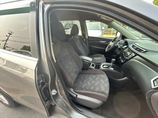 used 2015 Nissan Rogue car, priced at $12,995